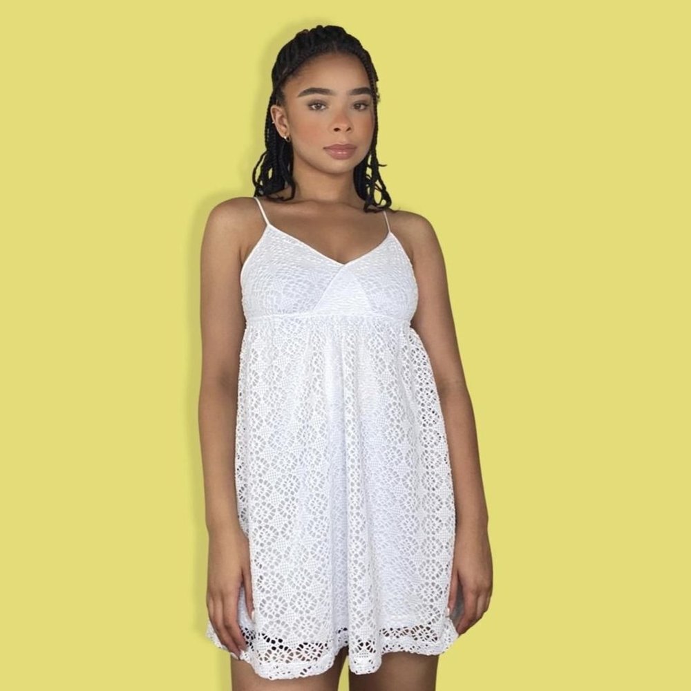 White Floral Cutout Mini Dress Size: XS